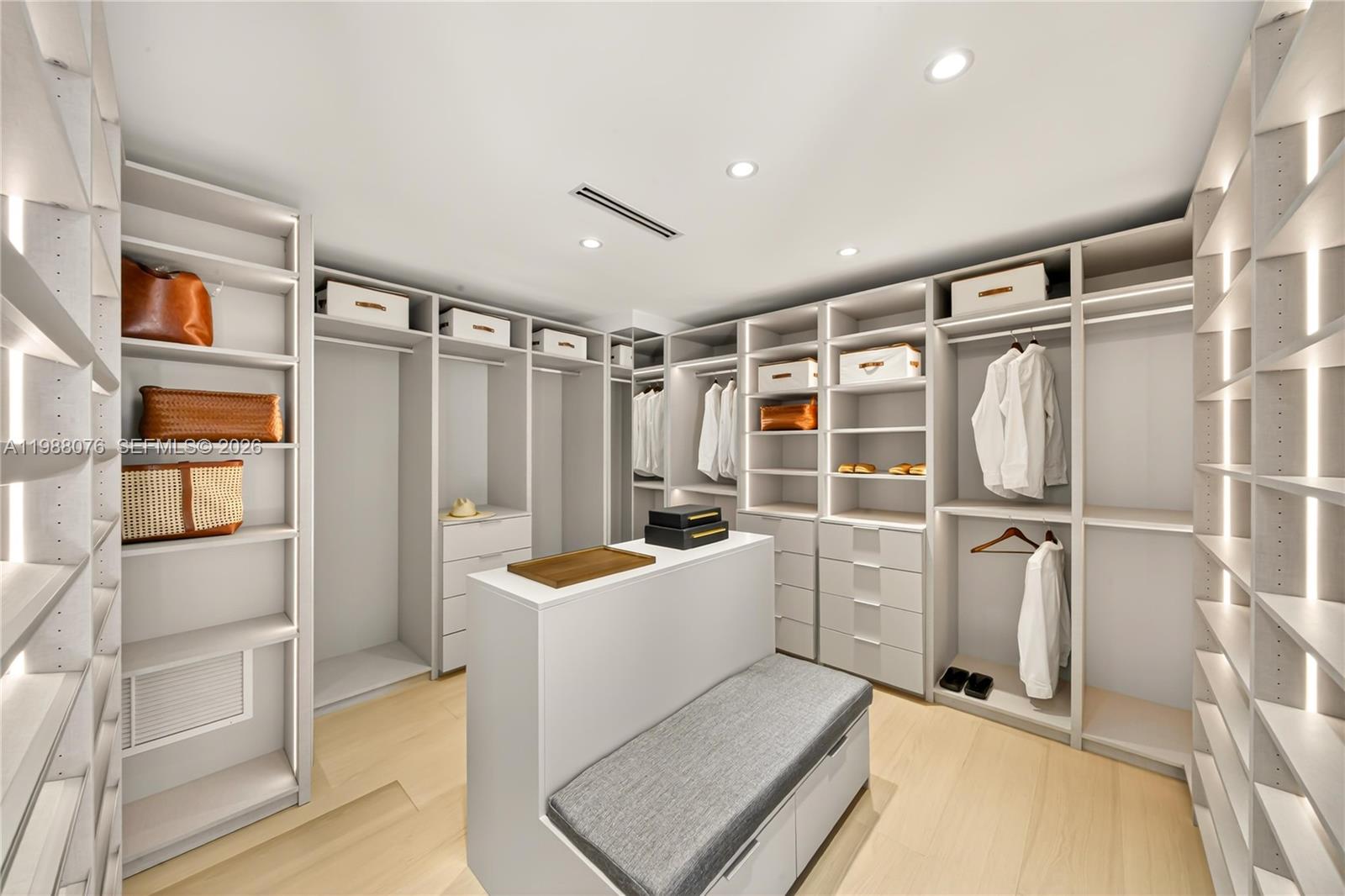 609 SW 24th Rd Miami, FL 33129