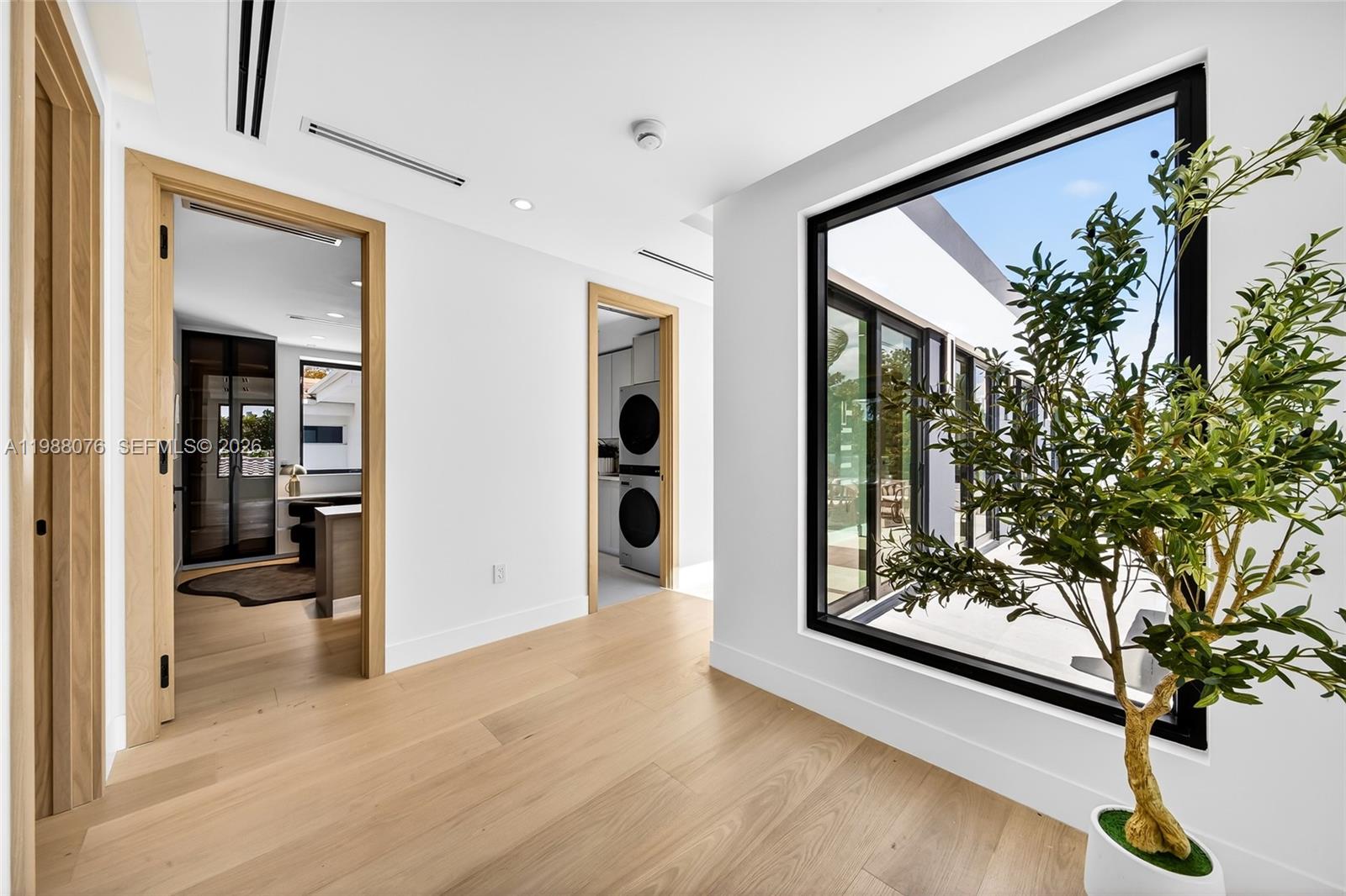 609 SW 24th Rd Miami, FL 33129