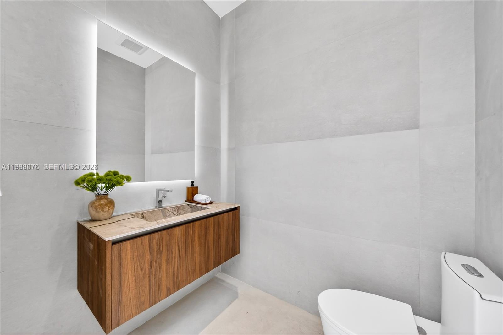 609 SW 24th Rd Miami, FL 33129