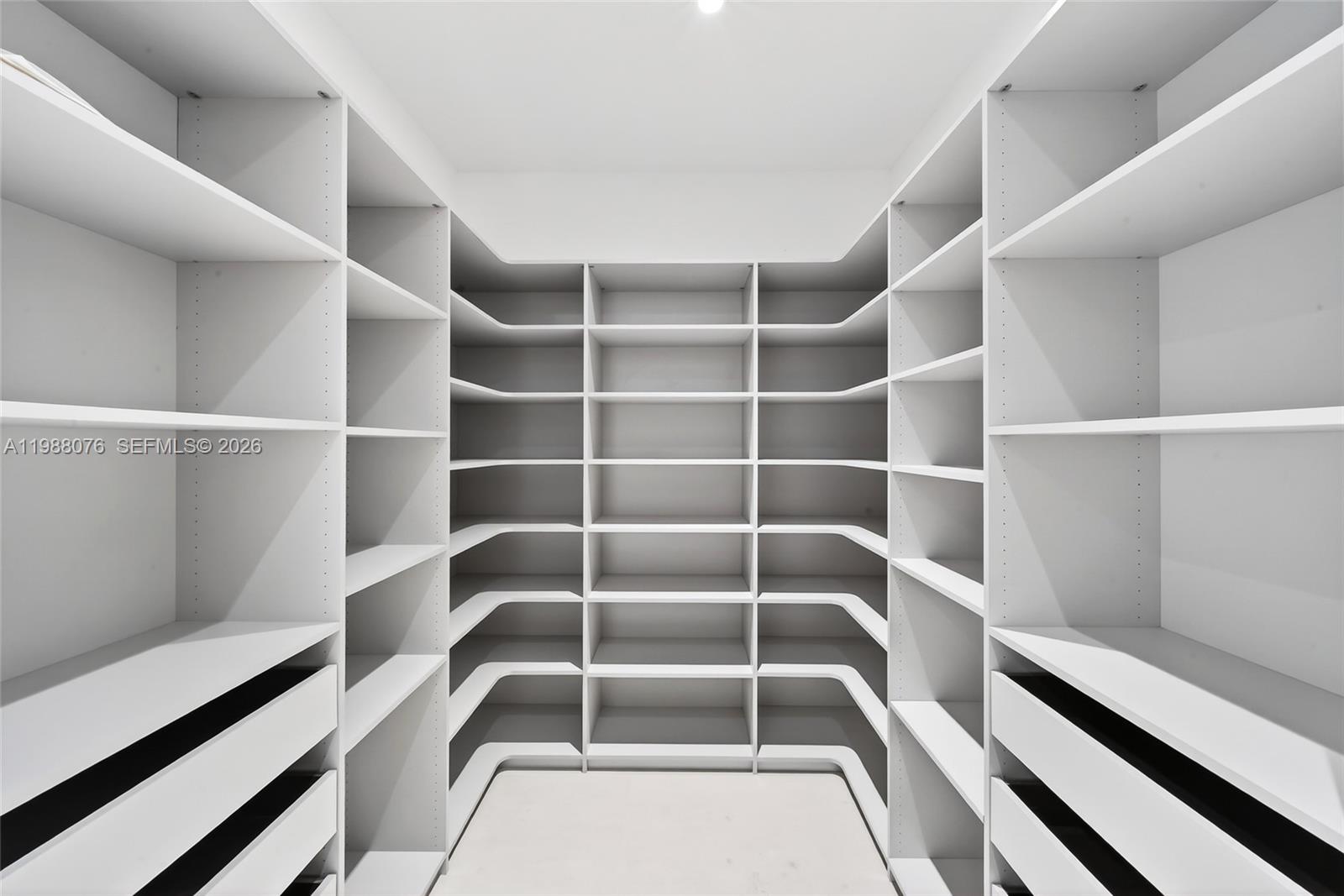 609 SW 24th Rd Miami, FL 33129