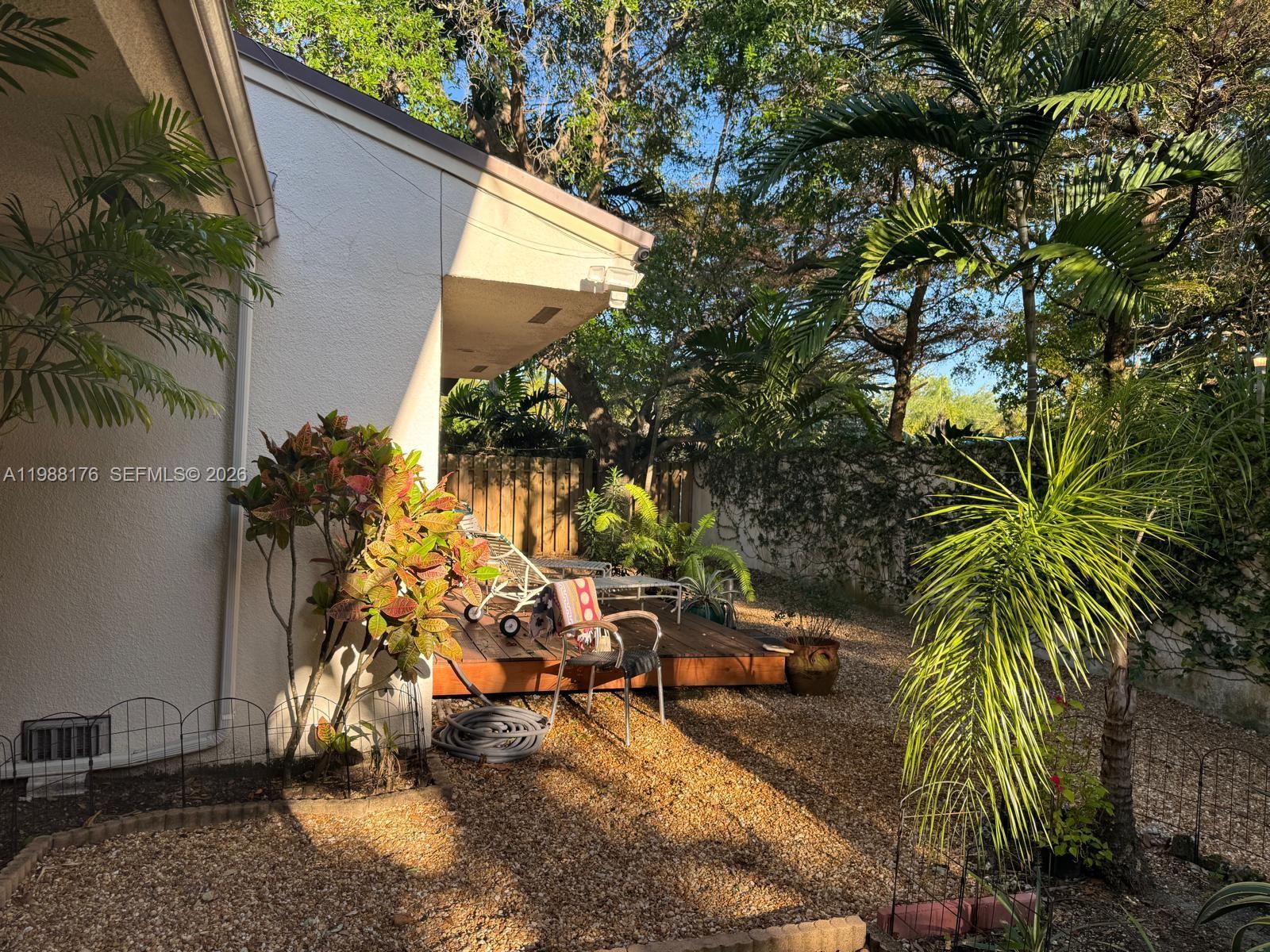 1753 Nocatee Dr Miami, FL 33133