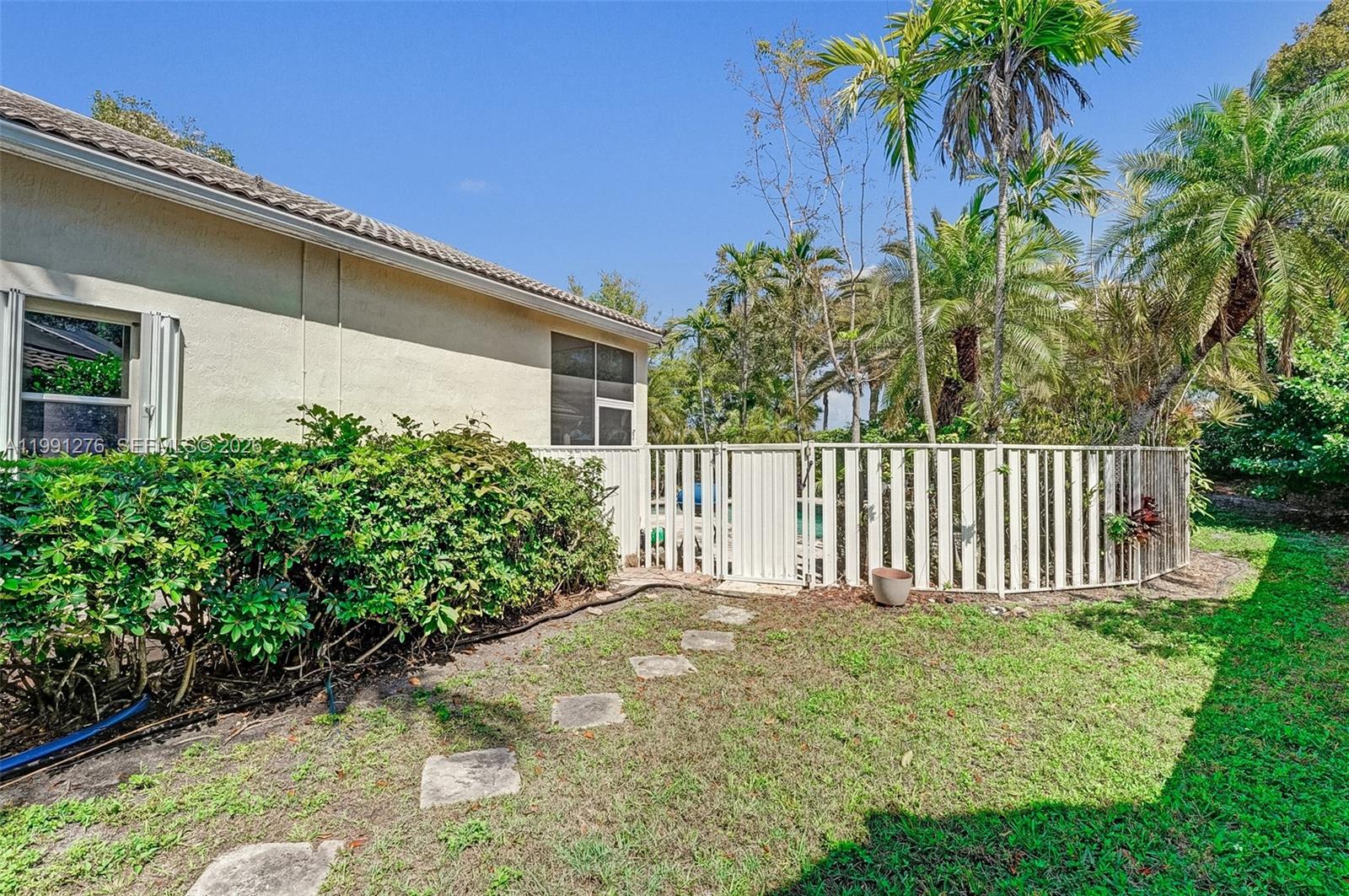 1080 Briar Rdg Rd Weston, FL 33327