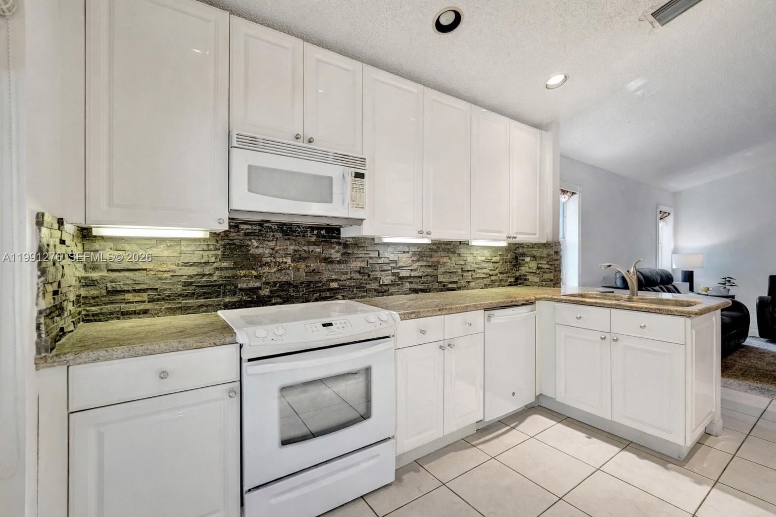 1080 Briar Rdg Rd Weston, FL 33327