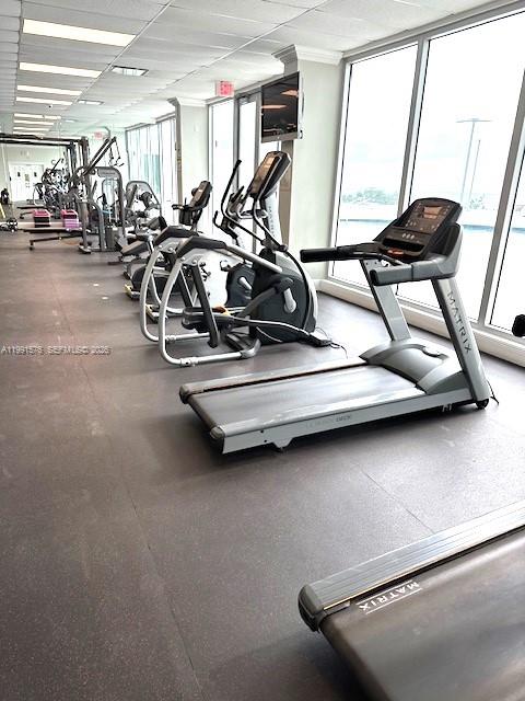 7135 Collins Ave #625 Miami Beach, FL 33141