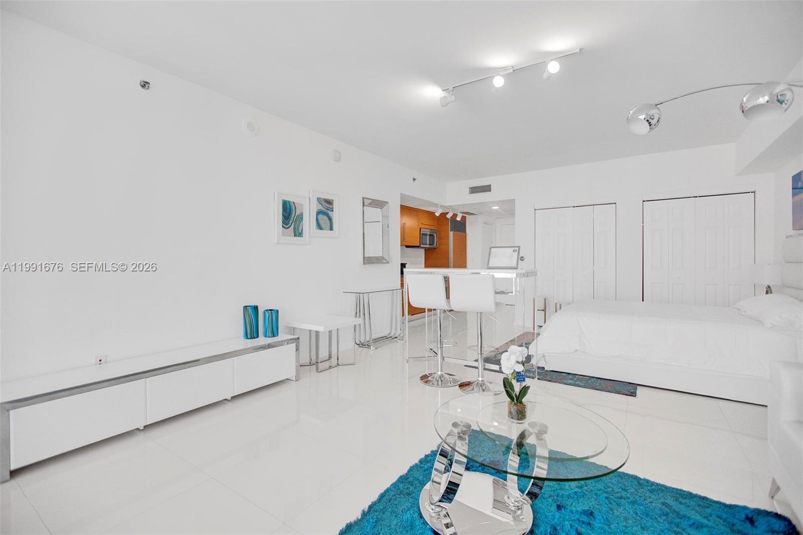 475 Brickell Ave #5010 Miami, FL 33131