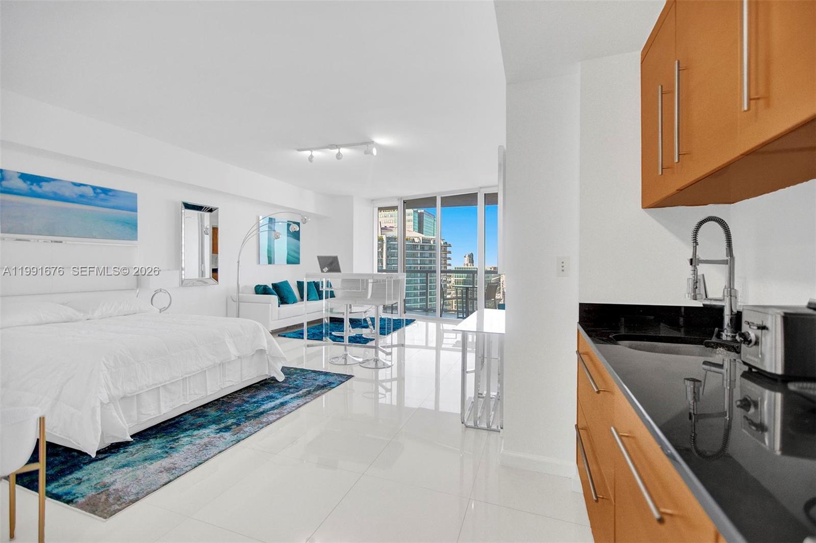 475 Brickell Ave #5010 Miami, FL 33131