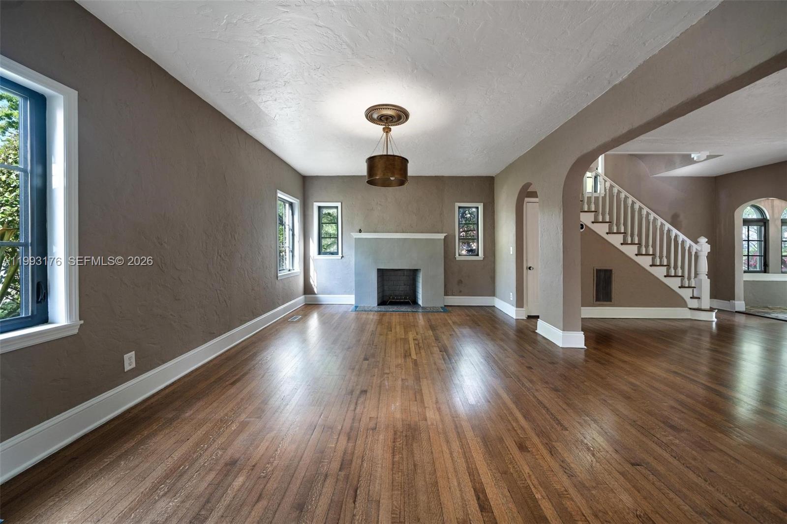 447 Giralda Ave Coral Gables, FL 33134