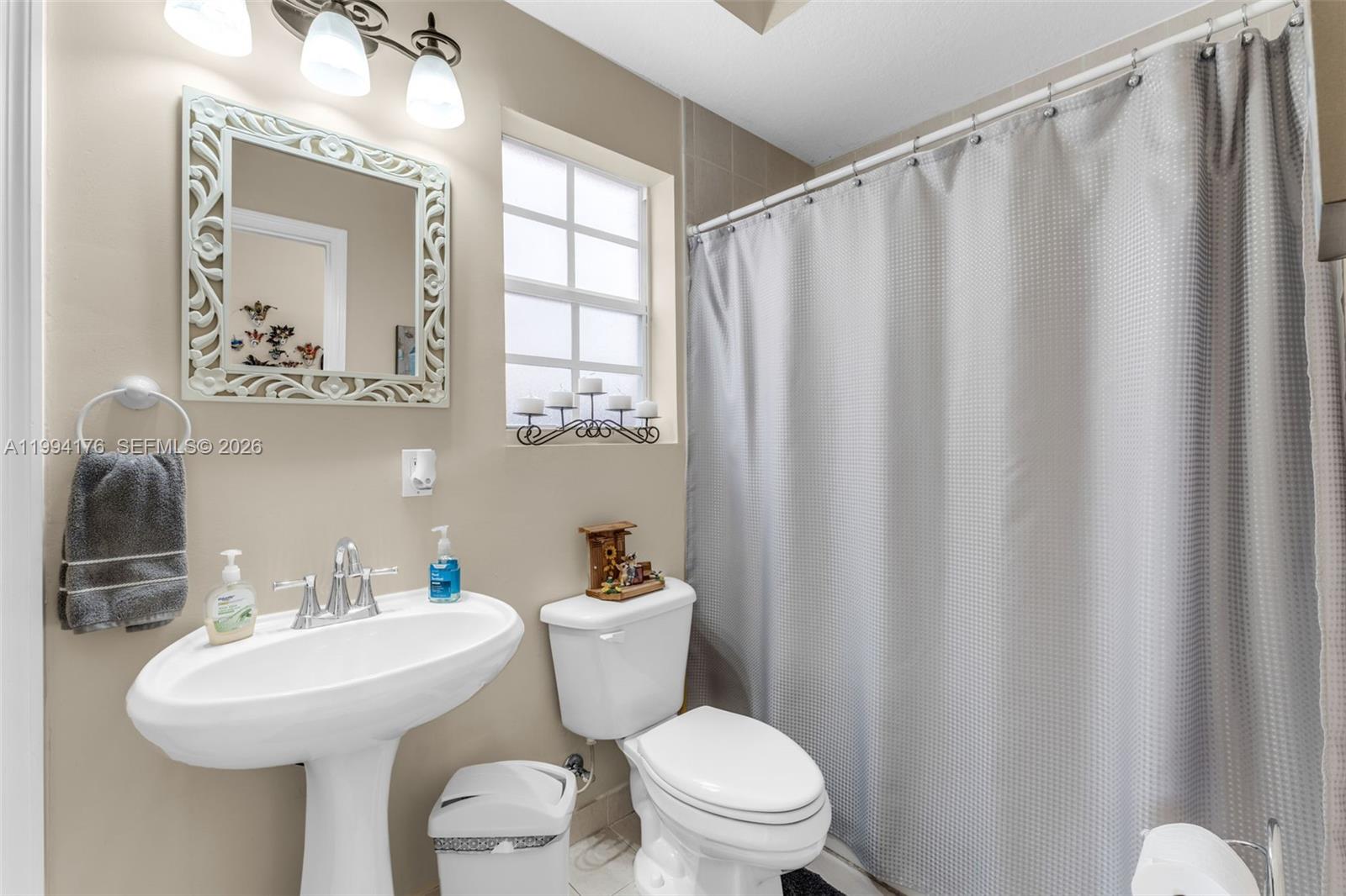 6502 SW 157th Ct Miami, FL 33193