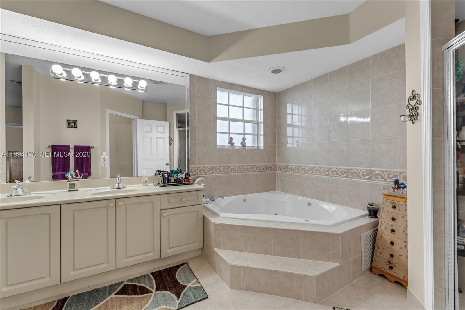 6502 SW 157th Ct Miami, FL 33193