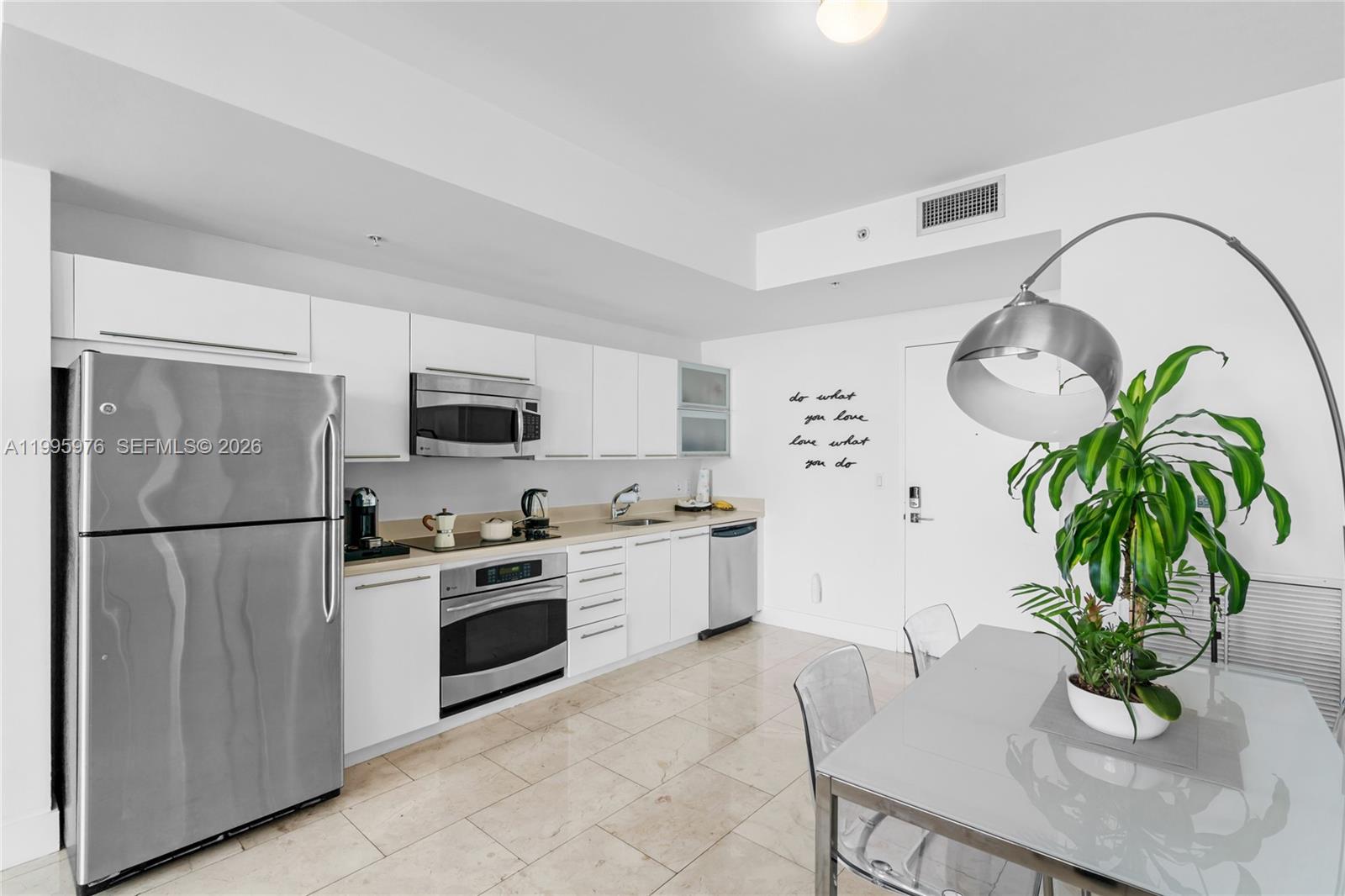 image The Ivy at Riverfront11