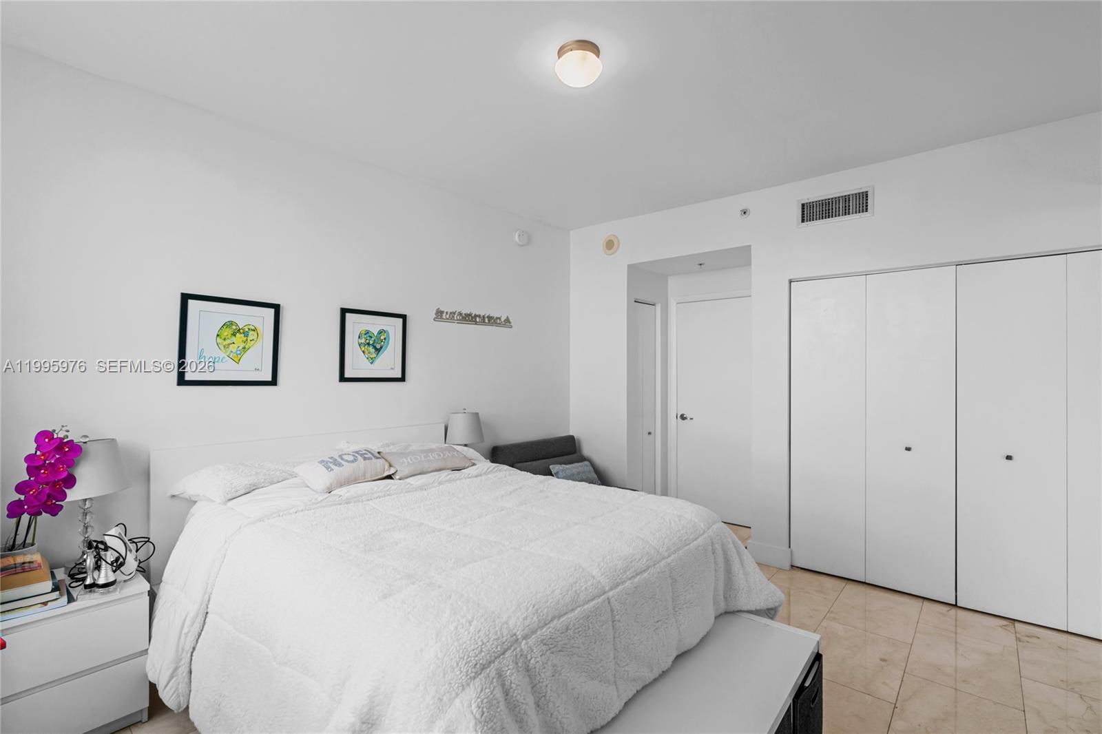 image The Ivy at Riverfront18