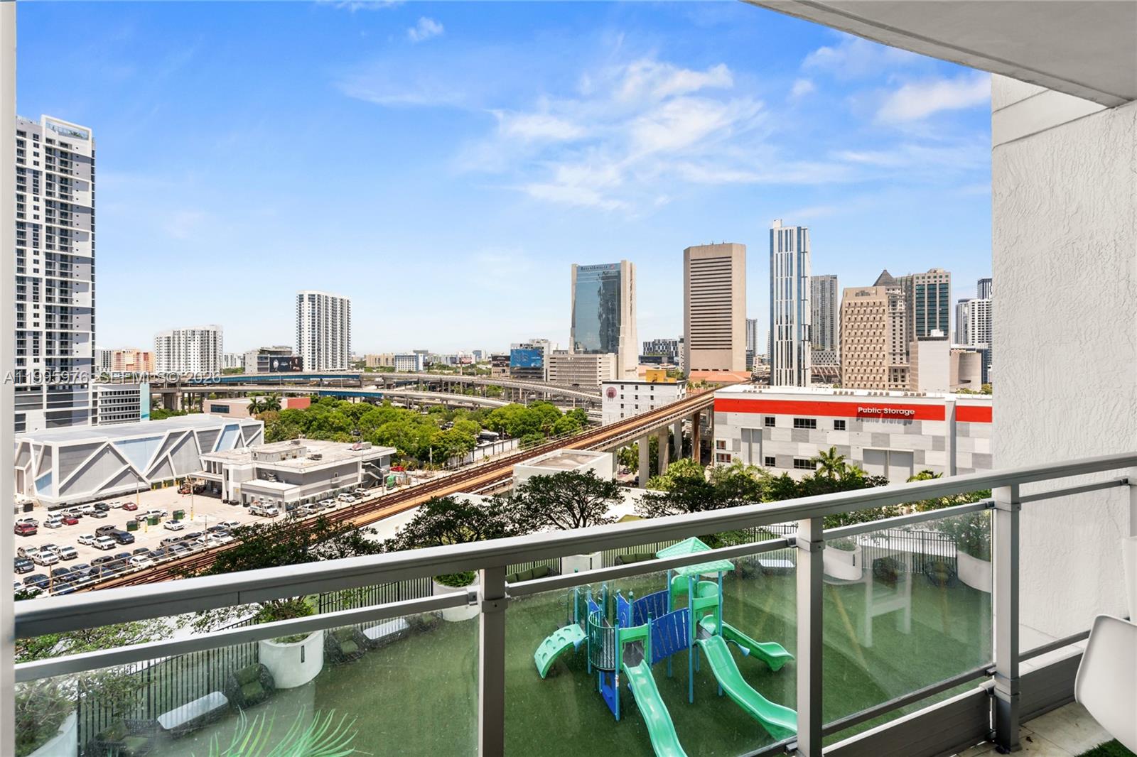 image The Ivy at Riverfront25