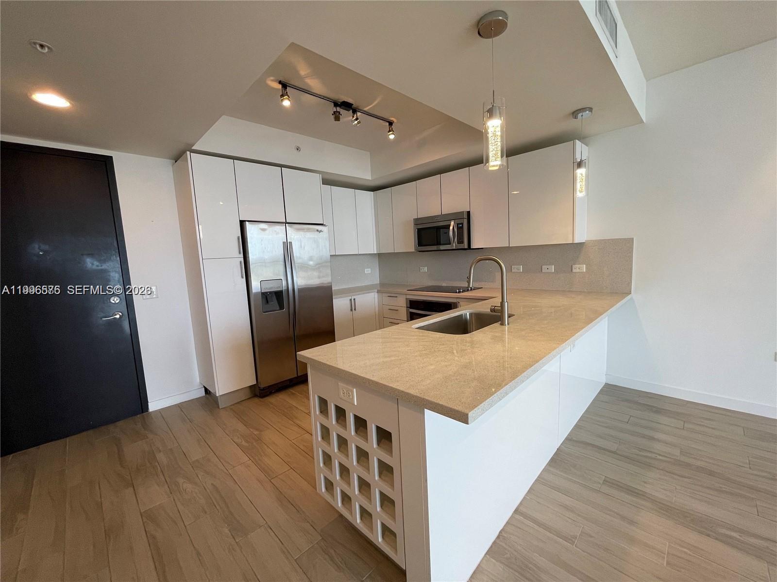 image Nine at Mary Brickell Village1