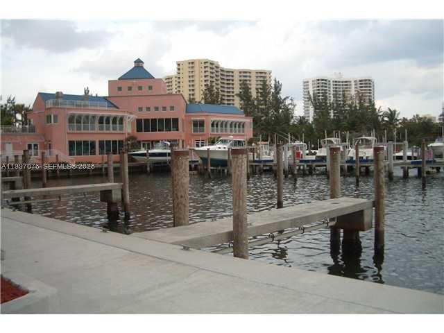 image Aventura Marina 215