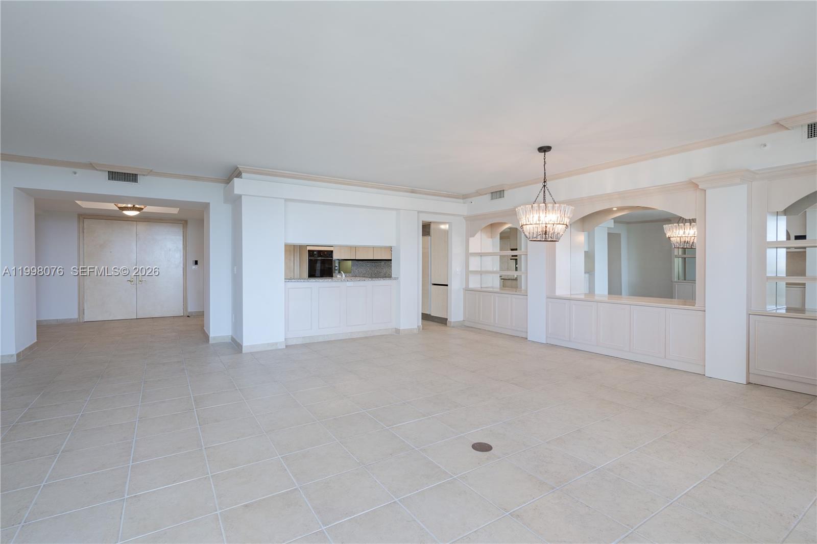 image Grand Bay Residences1