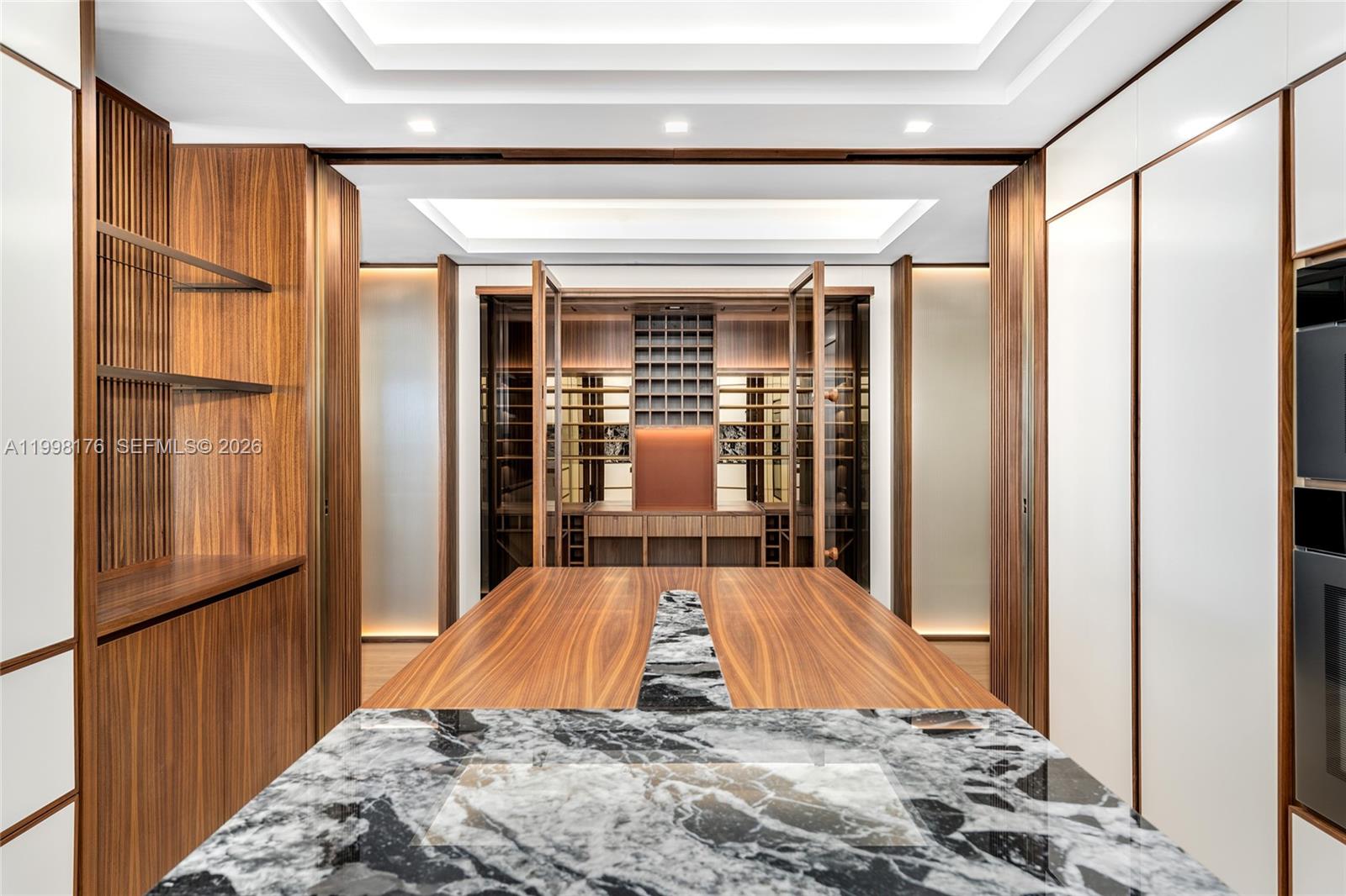 7445 Fisher Is Dr #7445 Miami Beach, FL 33109