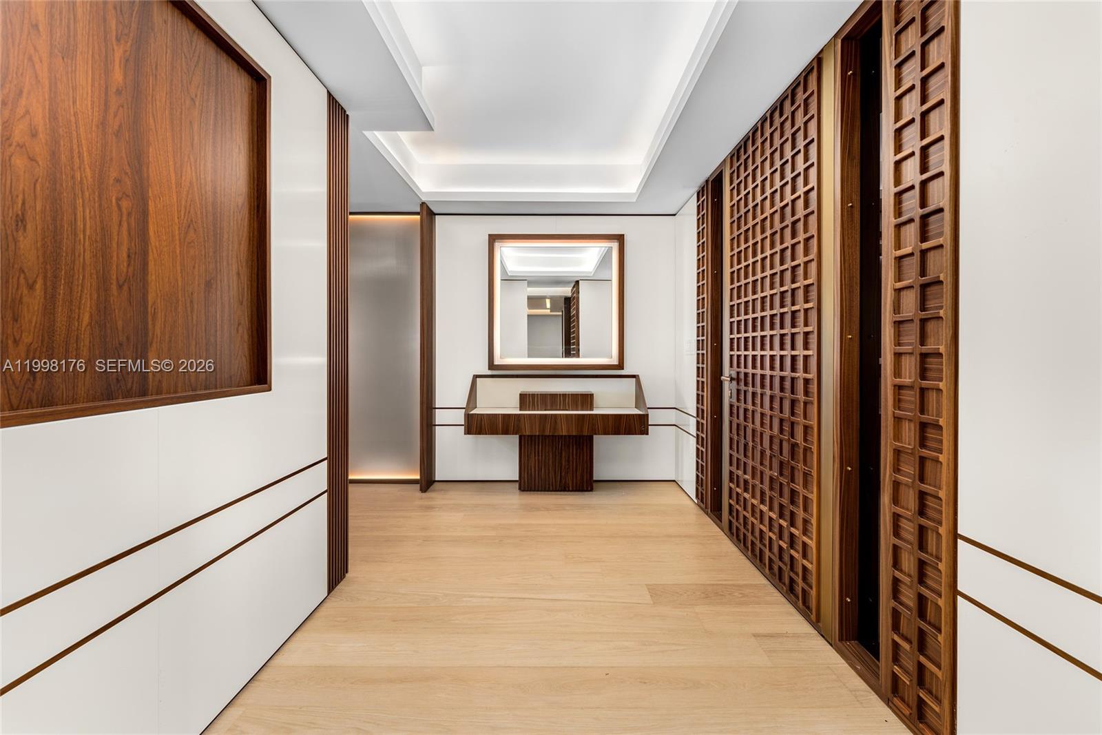 7445 Fisher Is Dr #7445 Miami Beach, FL 33109