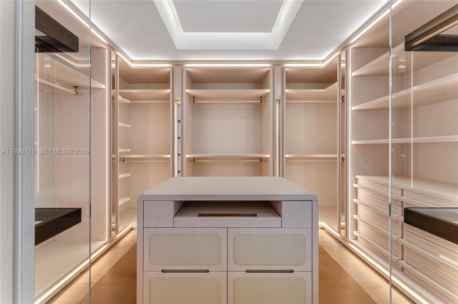 7445 Fisher Is Dr #7445 Miami Beach, FL 33109