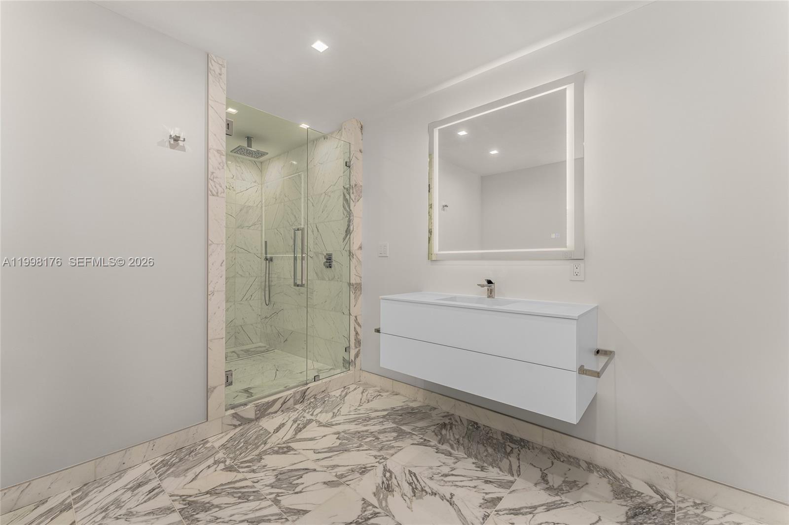 7445 Fisher Is Dr #7445 Miami Beach, FL 33109