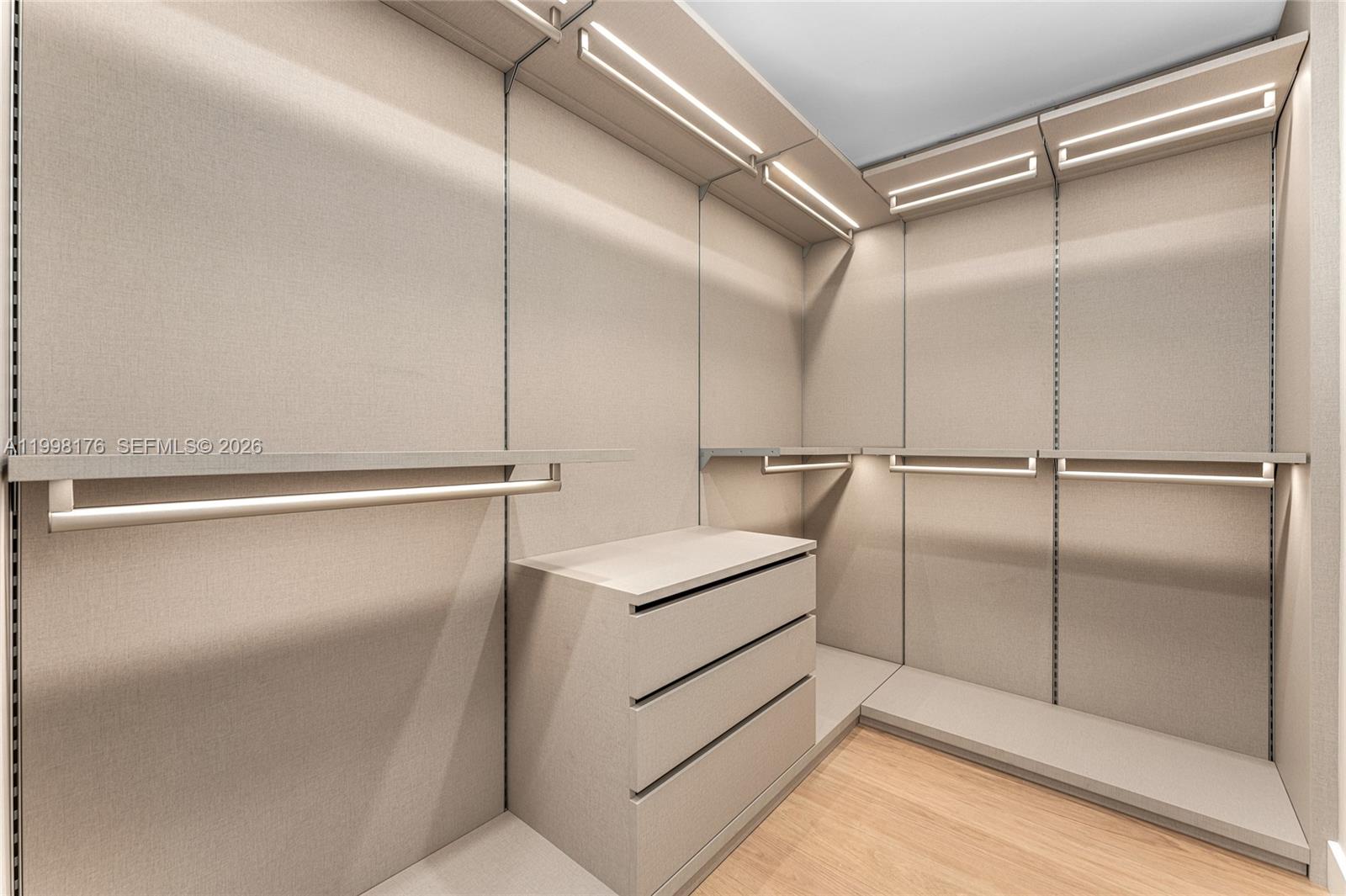 7445 Fisher Is Dr #7445 Miami Beach, FL 33109