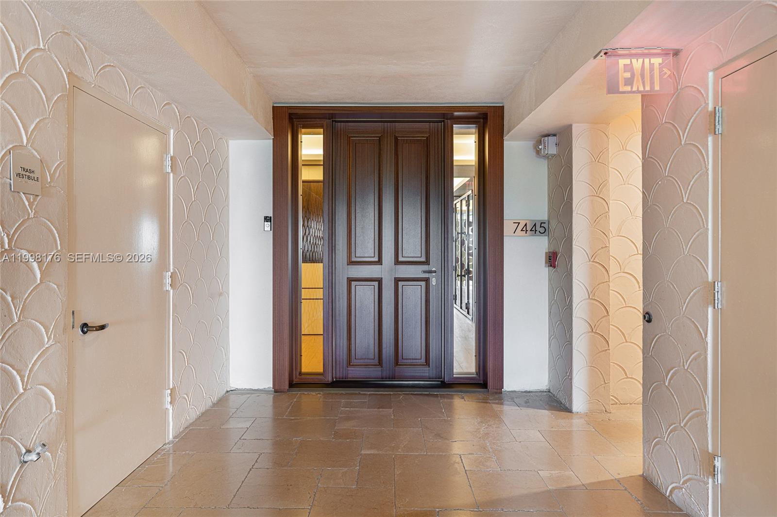 7445 Fisher Is Dr #7445 Miami Beach, FL 33109