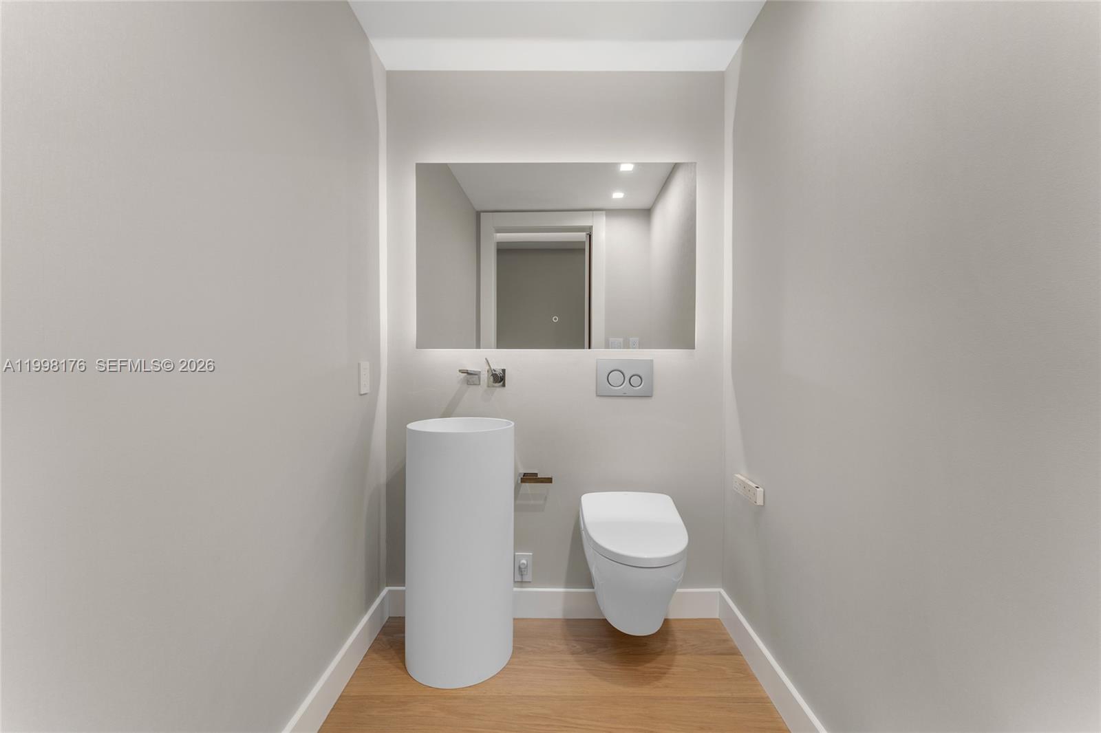 7445 Fisher Is Dr #7445 Miami Beach, FL 33109