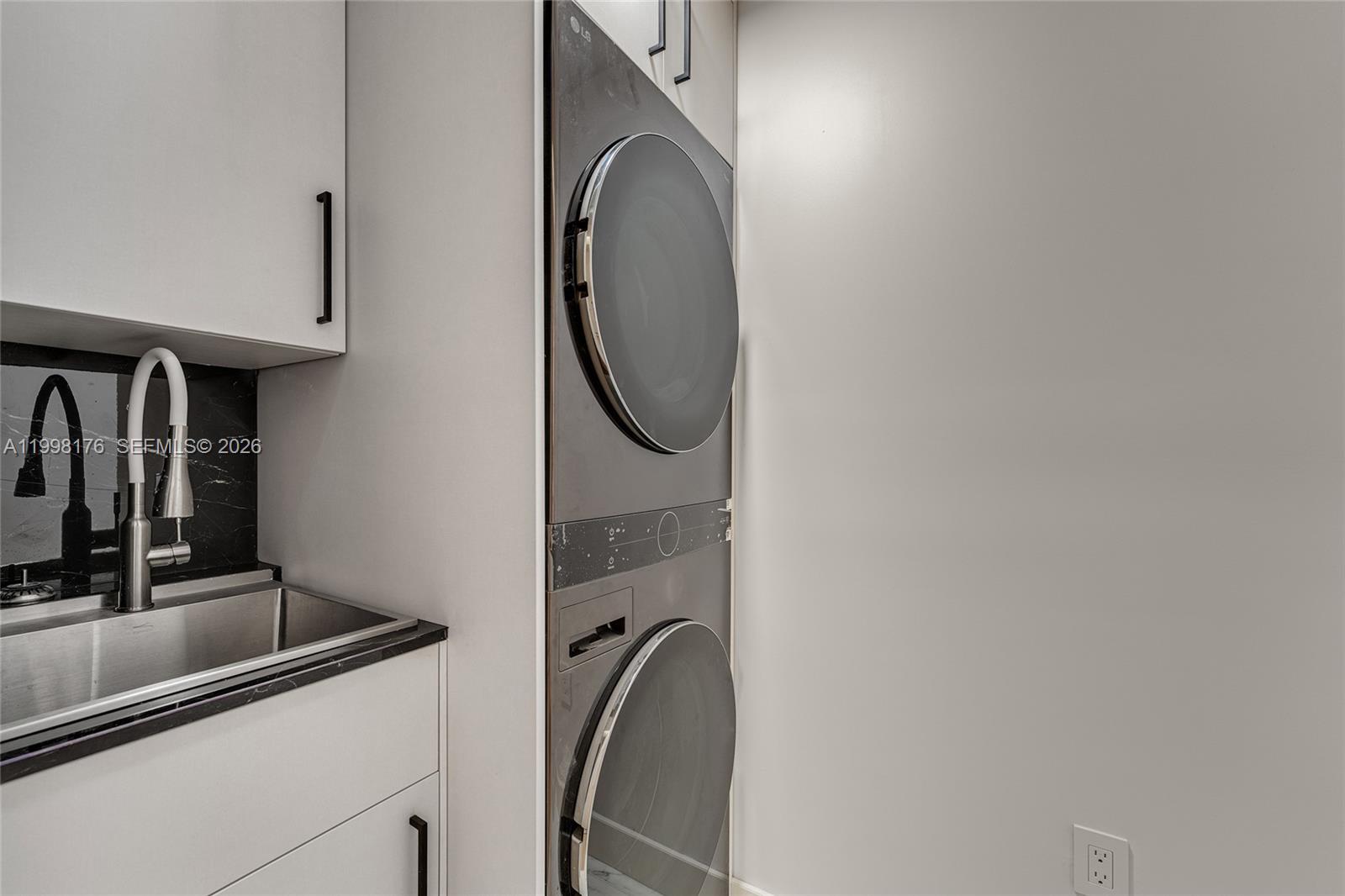 7445 Fisher Is Dr #7445 Miami Beach, FL 33109