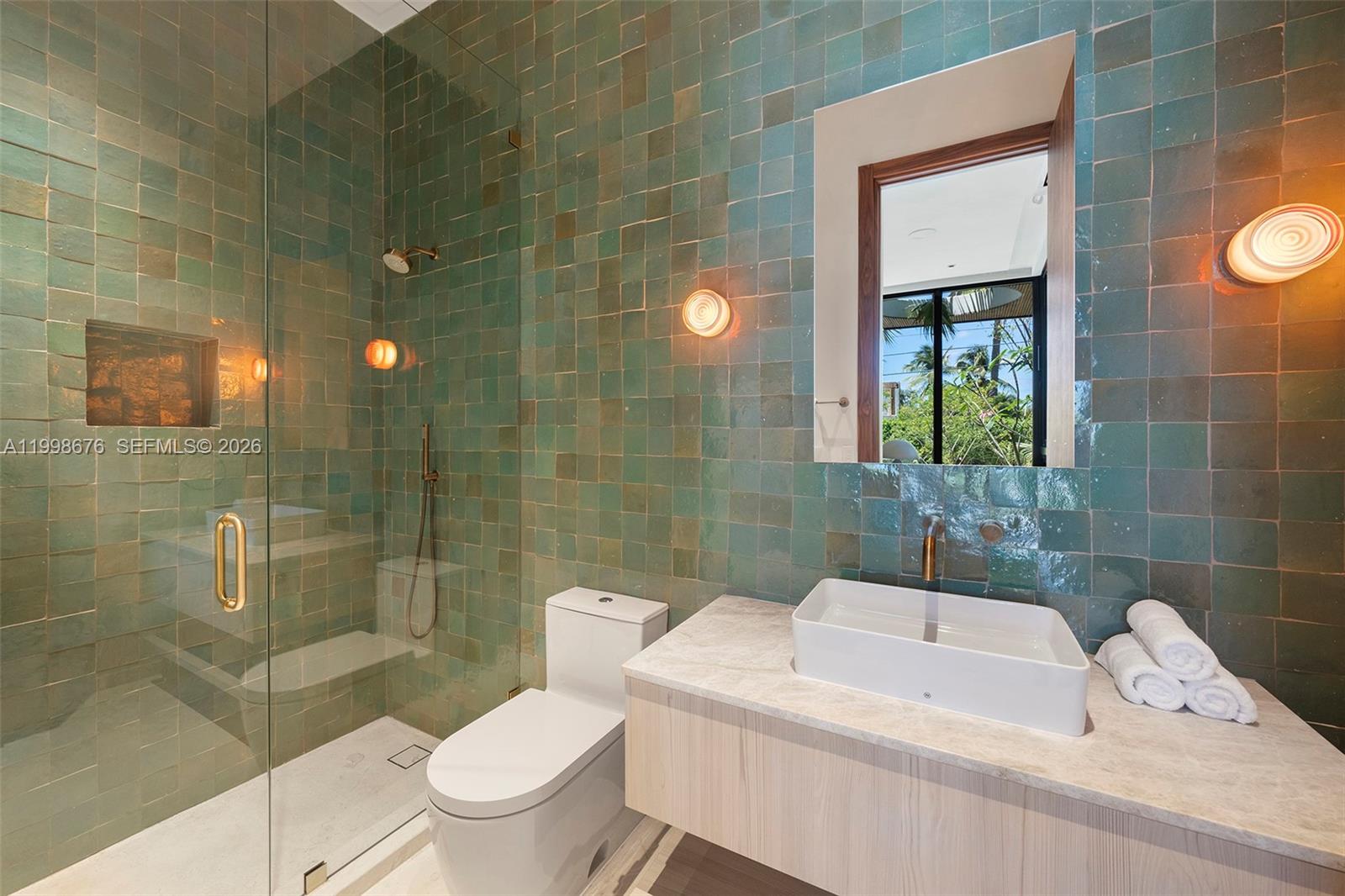 9640 W Broadview Dr Bay Harbor Islands, FL 33154