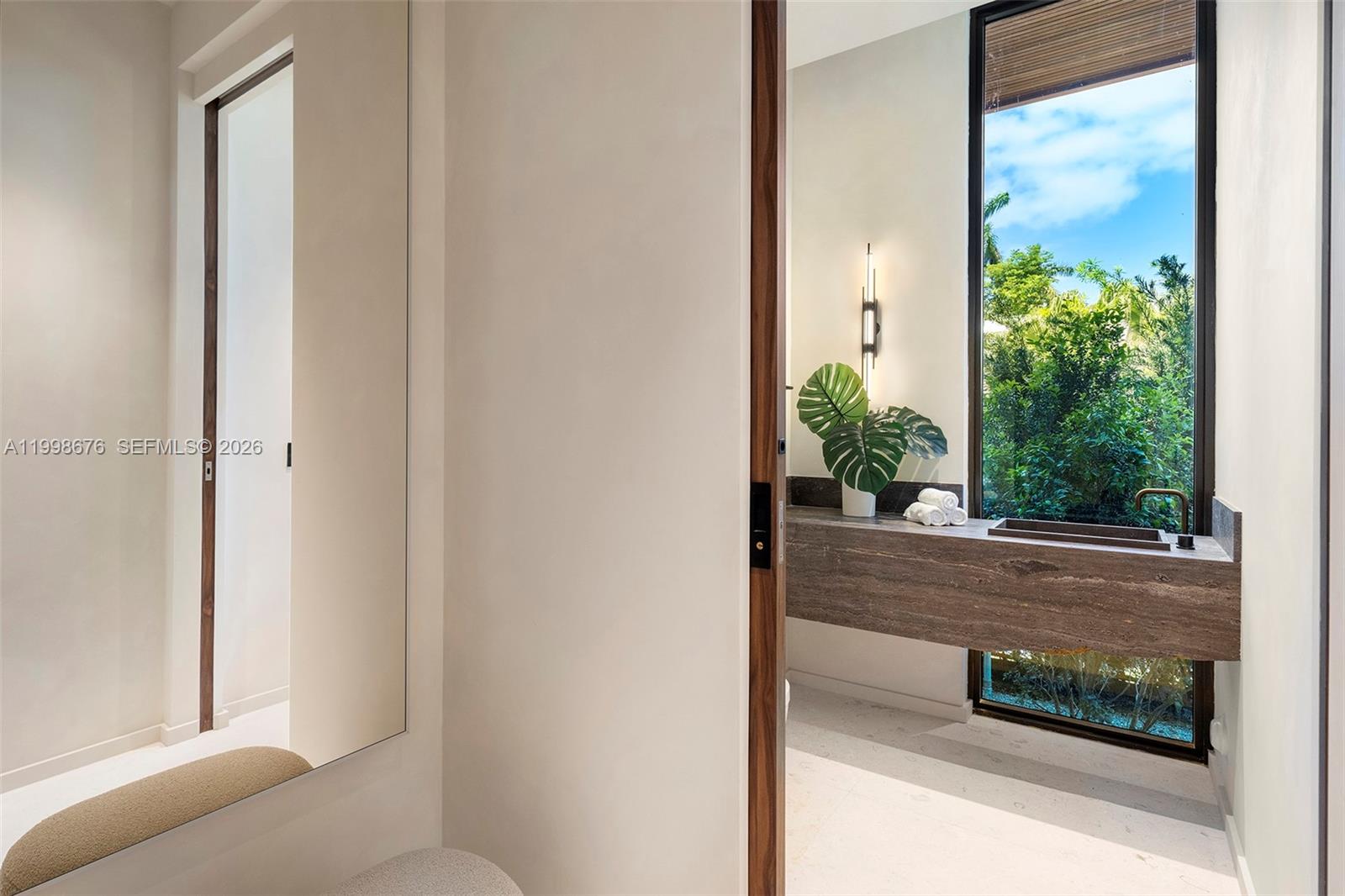 9640 W Broadview Dr Bay Harbor Islands, FL 33154