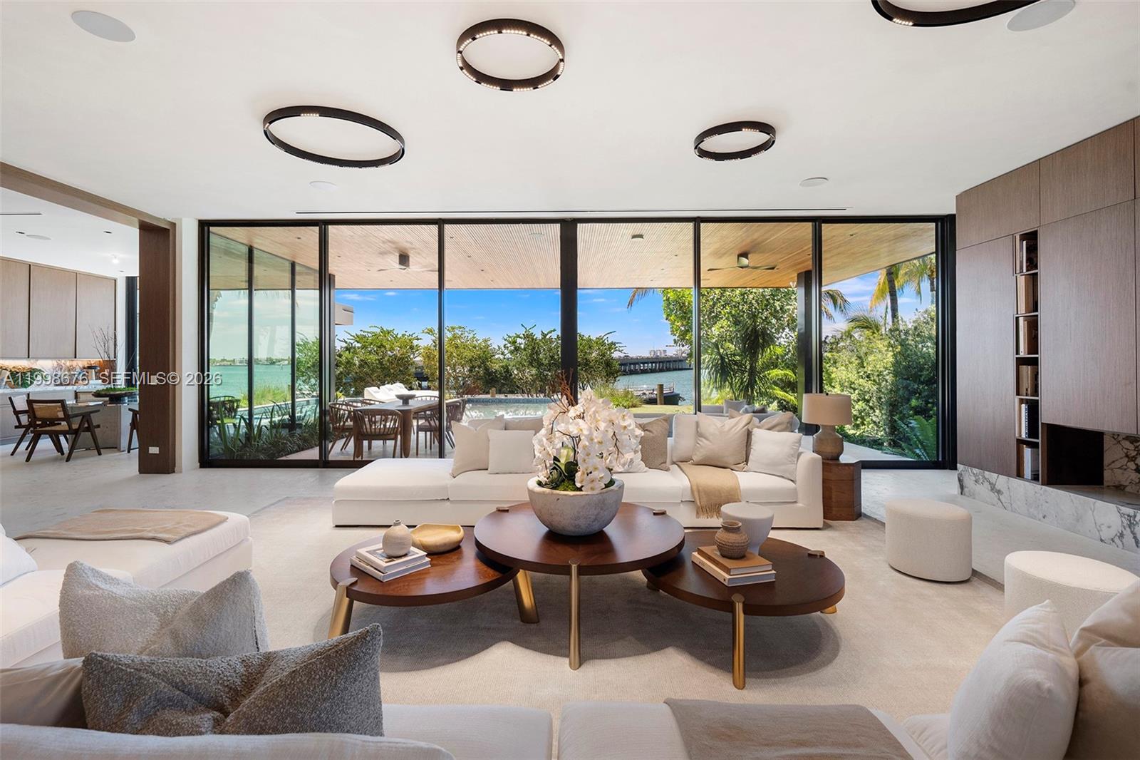 9640 W Broadview Dr Bay Harbor Islands, FL 33154