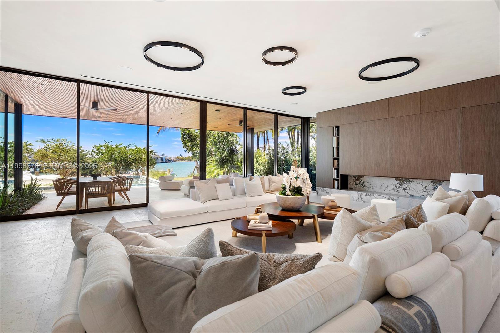 9640 W Broadview Dr Bay Harbor Islands, FL 33154