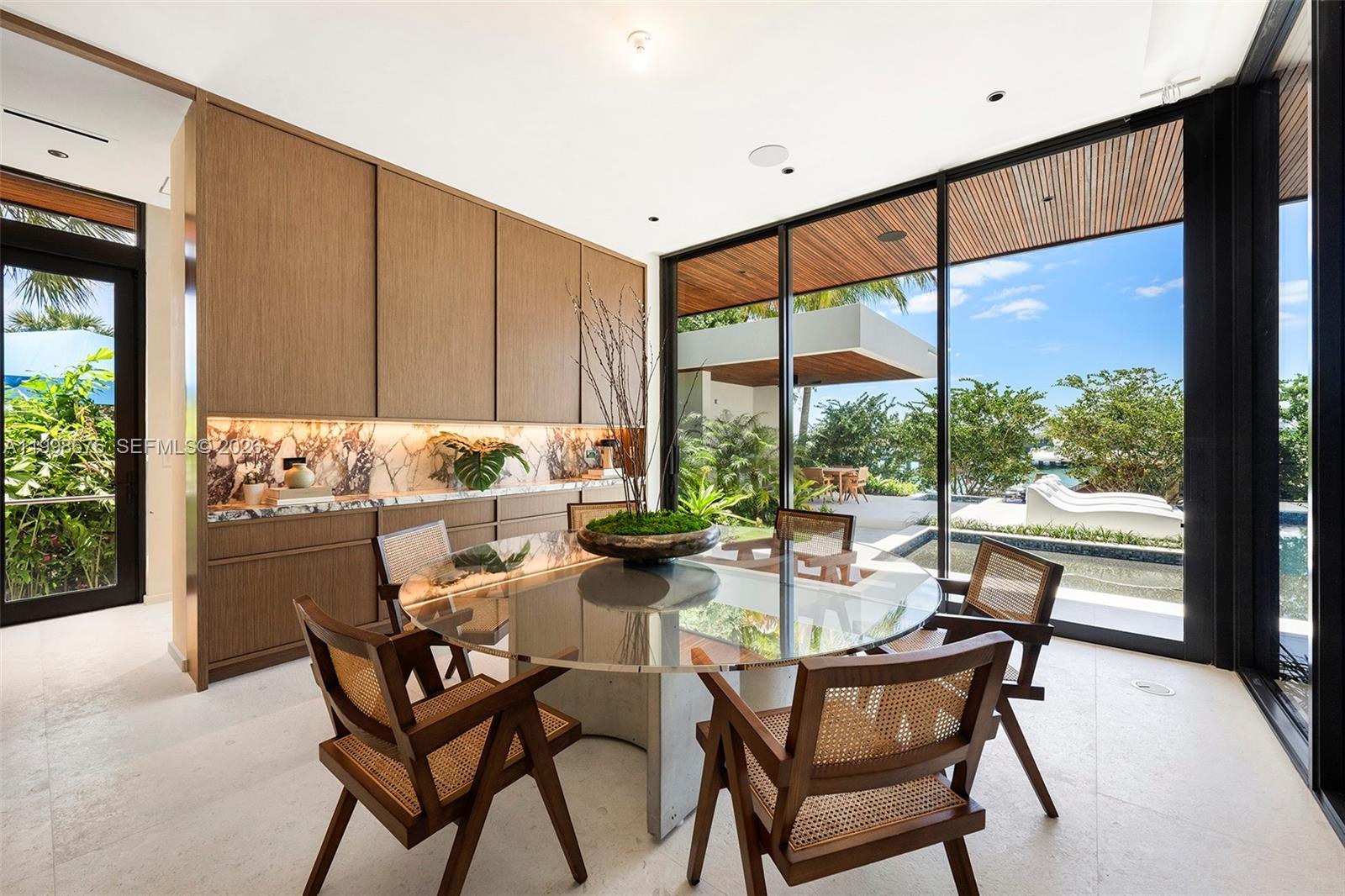 9640 W Broadview Dr Bay Harbor Islands, FL 33154