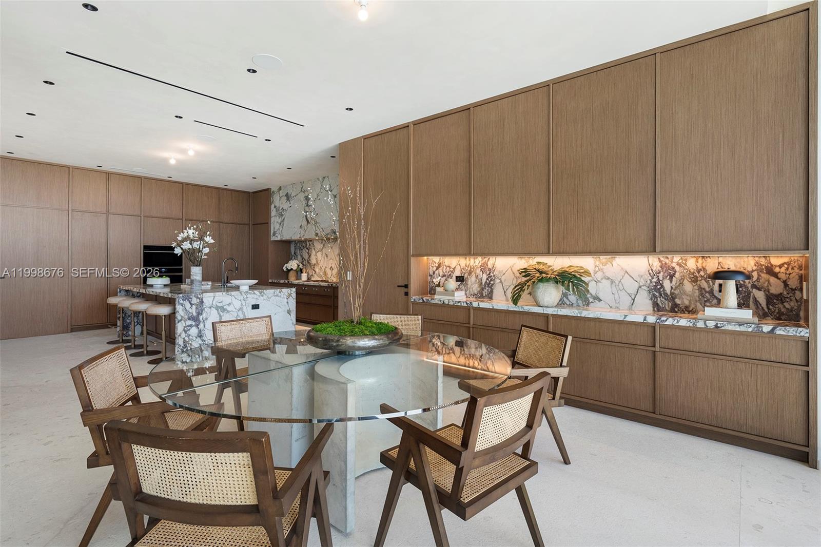 9640 W Broadview Dr Bay Harbor Islands, FL 33154