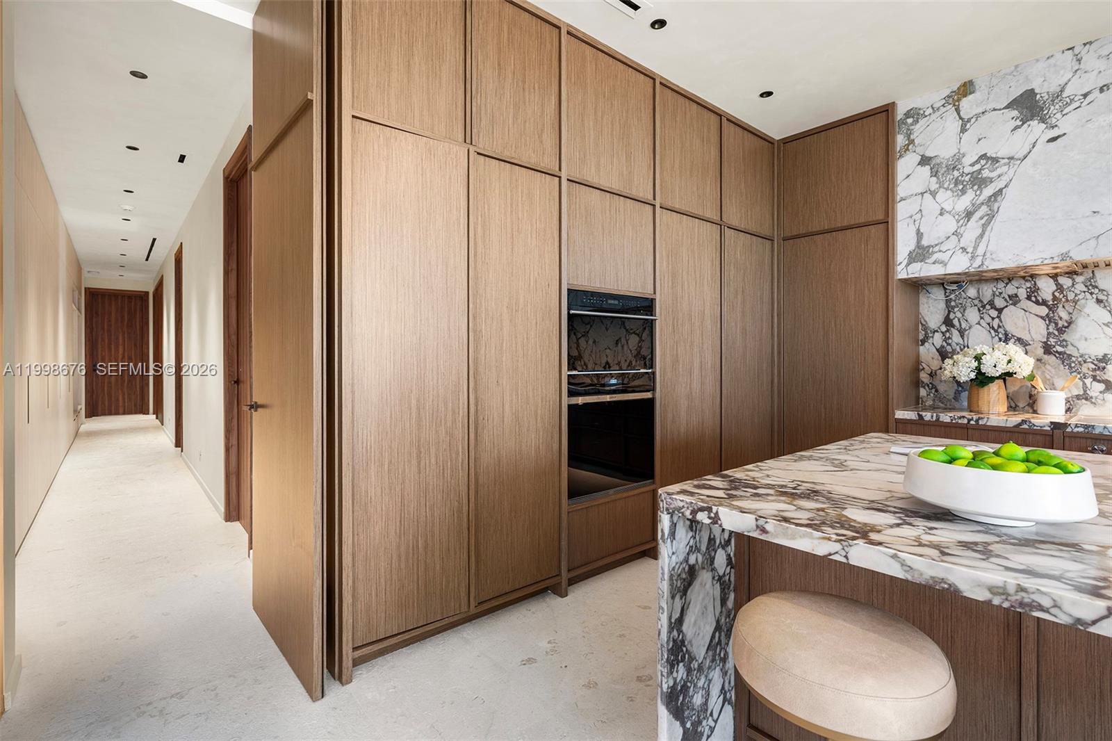 9640 W Broadview Dr Bay Harbor Islands, FL 33154