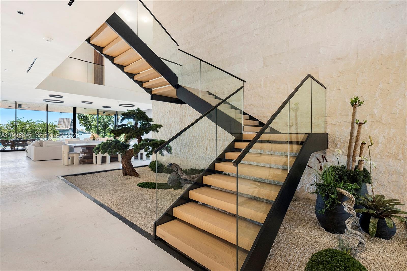 9640 W Broadview Dr Bay Harbor Islands, FL 33154