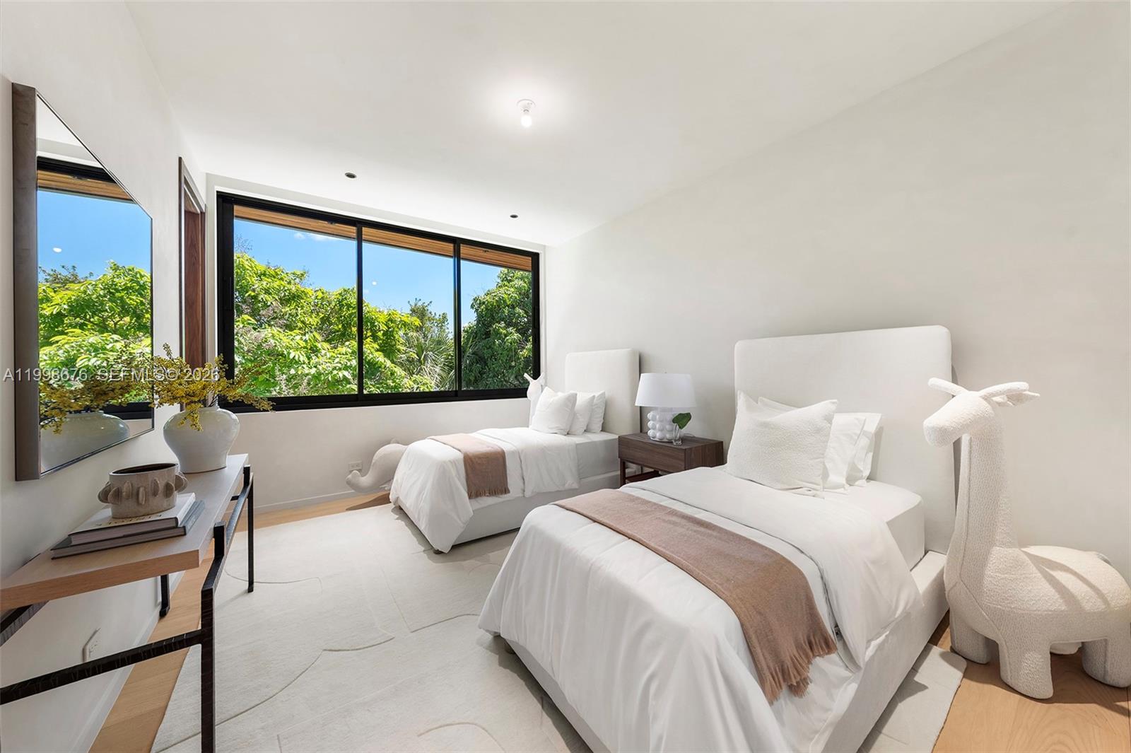 9640 W Broadview Dr Bay Harbor Islands, FL 33154