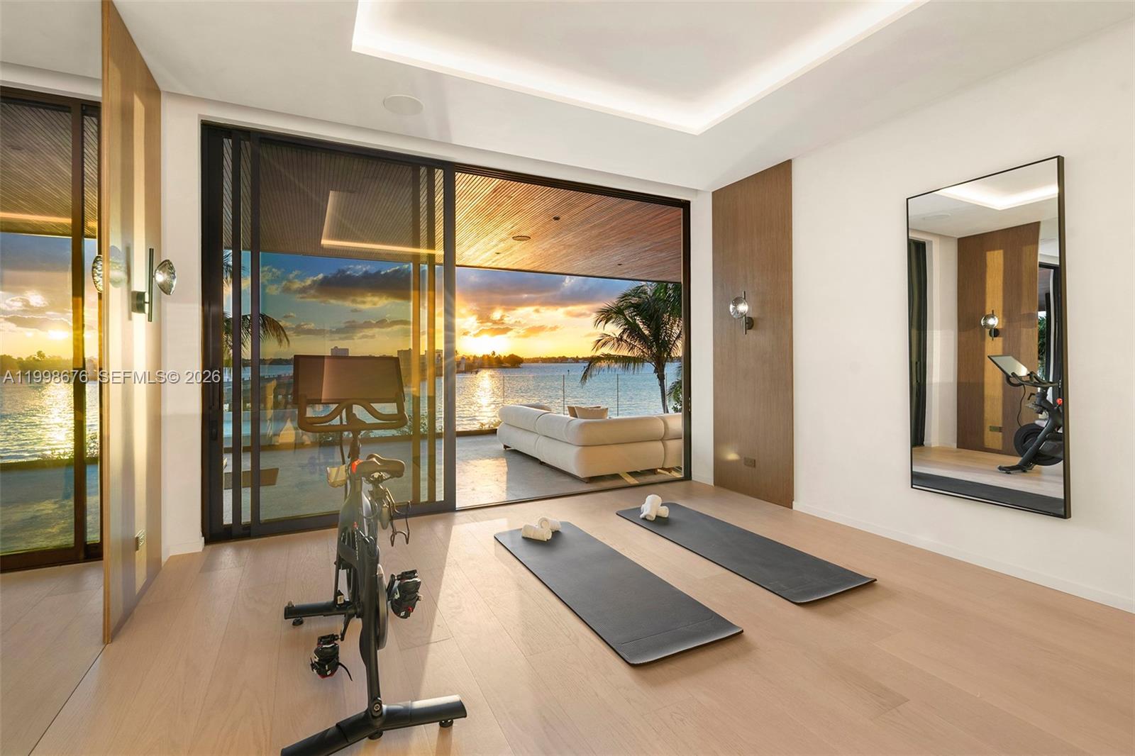 9640 W Broadview Dr Bay Harbor Islands, FL 33154