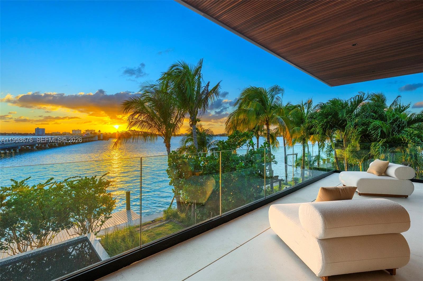 9640 W Broadview Dr Bay Harbor Islands, FL 33154