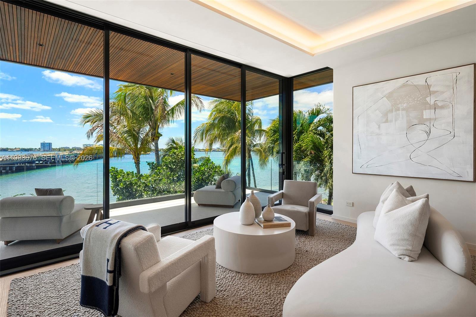 9640 W Broadview Dr Bay Harbor Islands, FL 33154