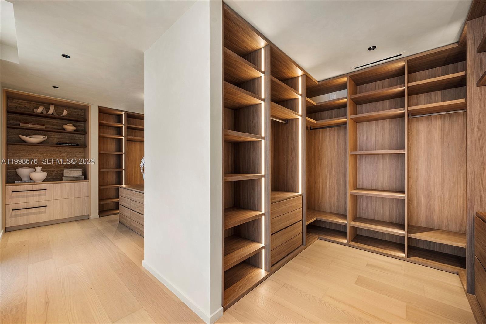 9640 W Broadview Dr Bay Harbor Islands, FL 33154