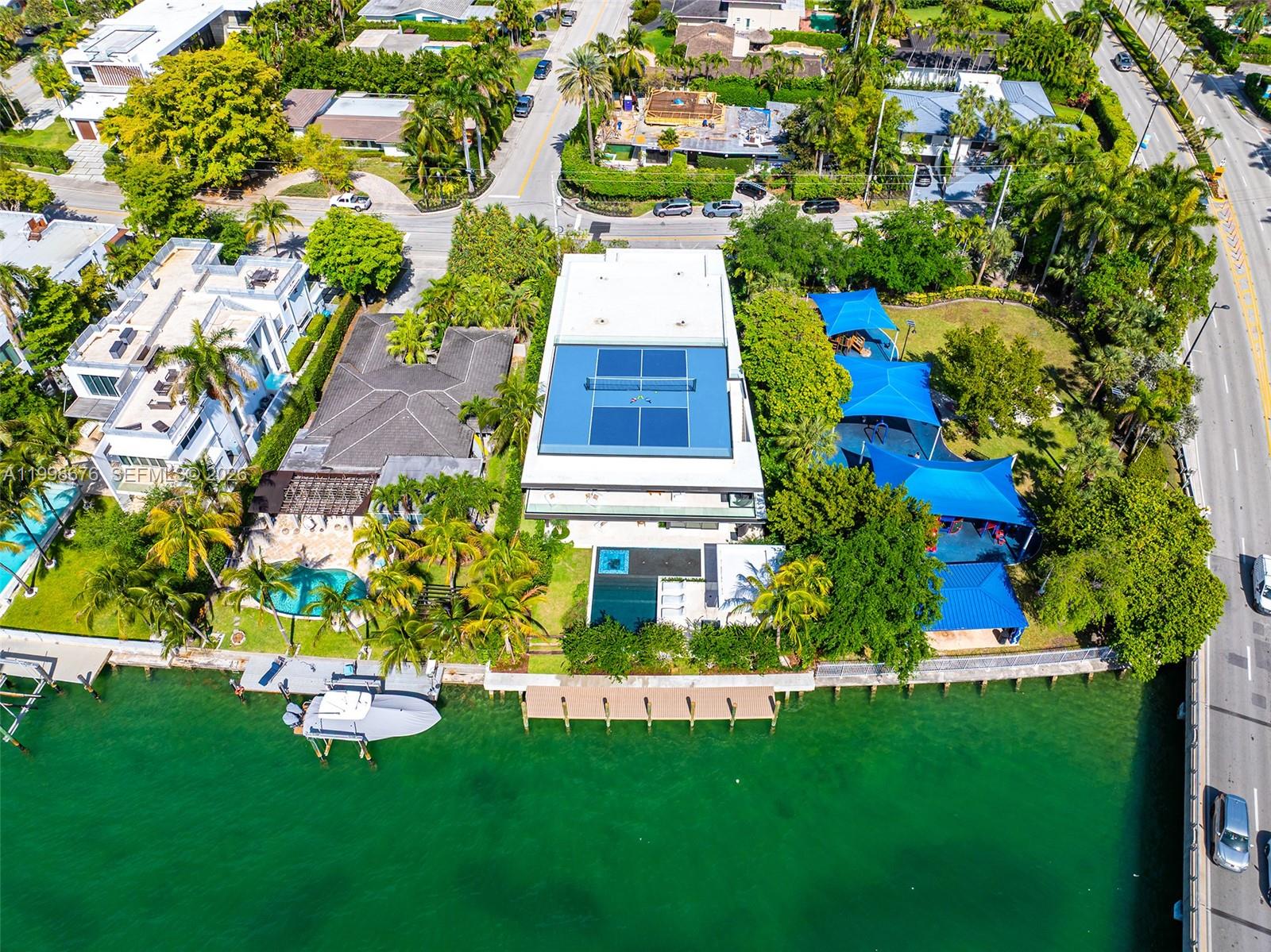 9640 W Broadview Dr Bay Harbor Islands, FL 33154