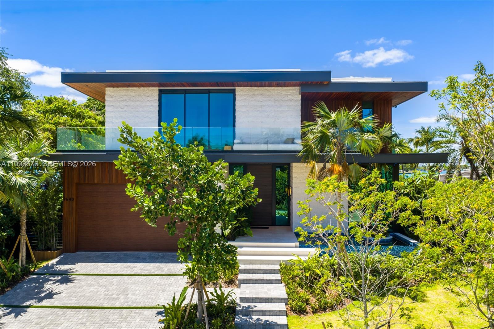 9640 W Broadview Dr Bay Harbor Islands, FL 33154