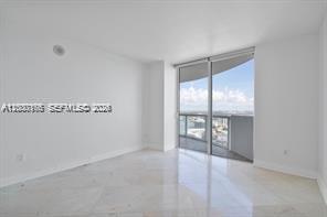image Akoya7