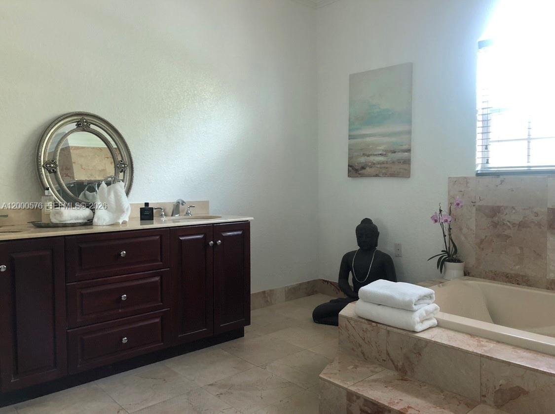 428 SW 28th Rd Miami, FL 33129