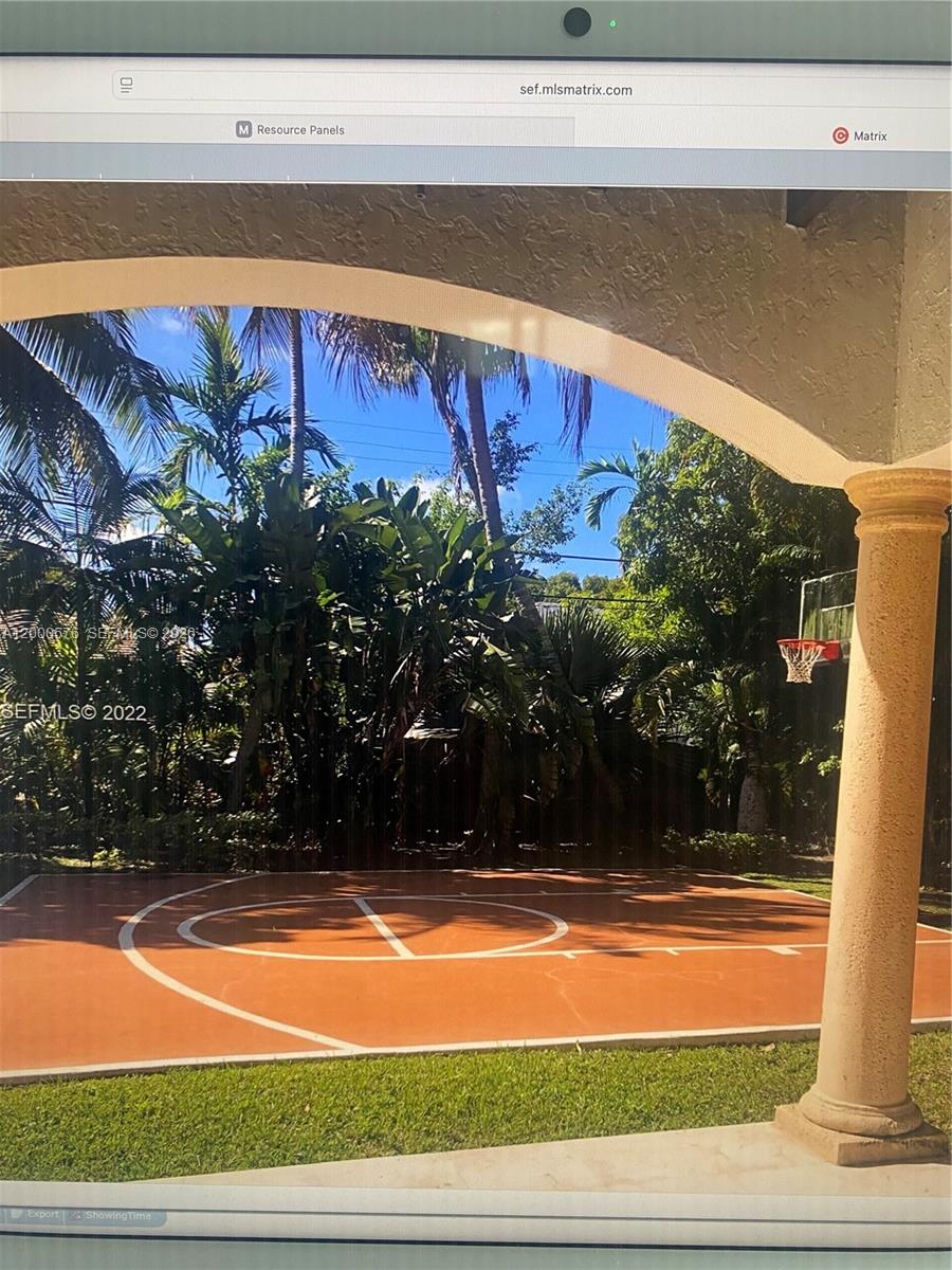428 SW 28th Rd Miami, FL 33129