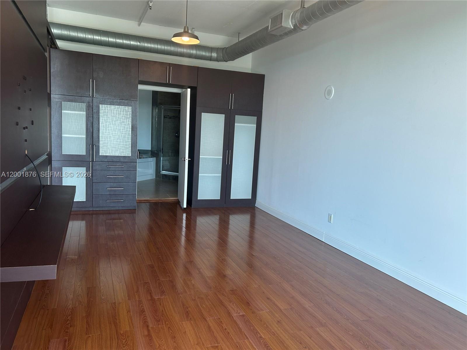 image Uptown Marina Lofts10