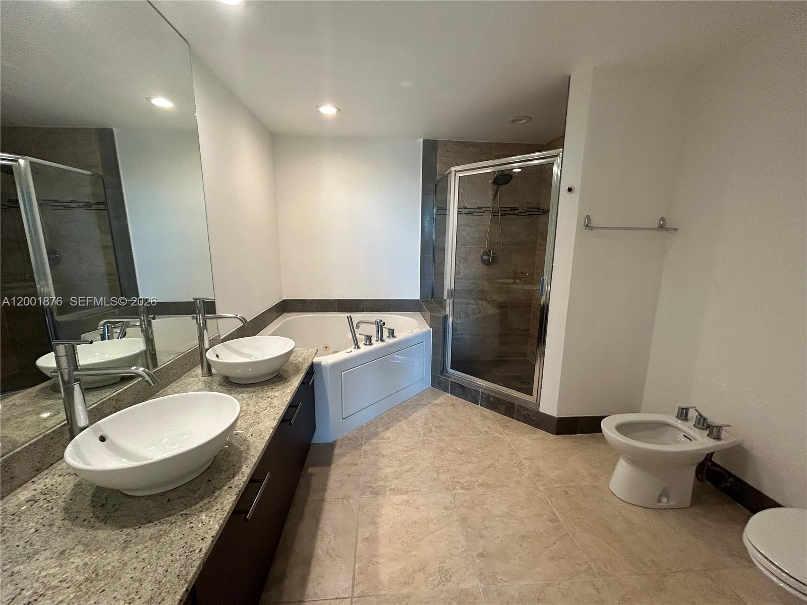 image Uptown Marina Lofts11