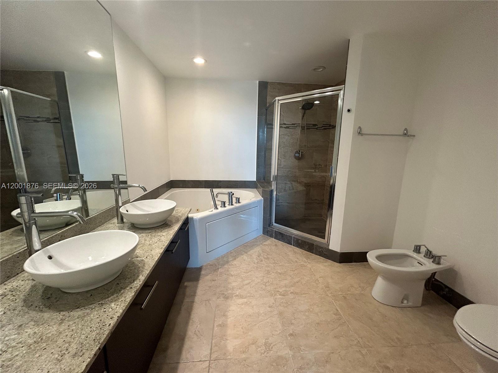 image Uptown Marina Lofts12