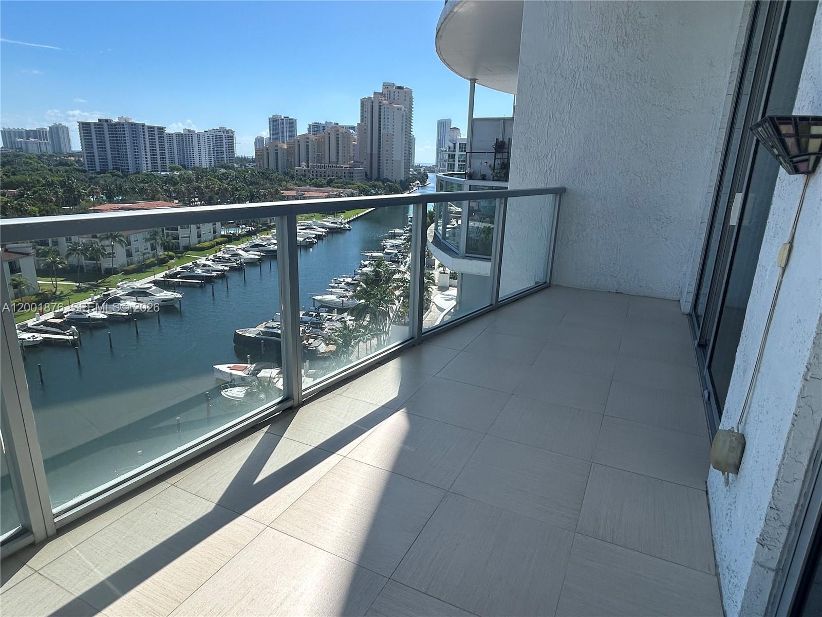 image Uptown Marina Lofts22