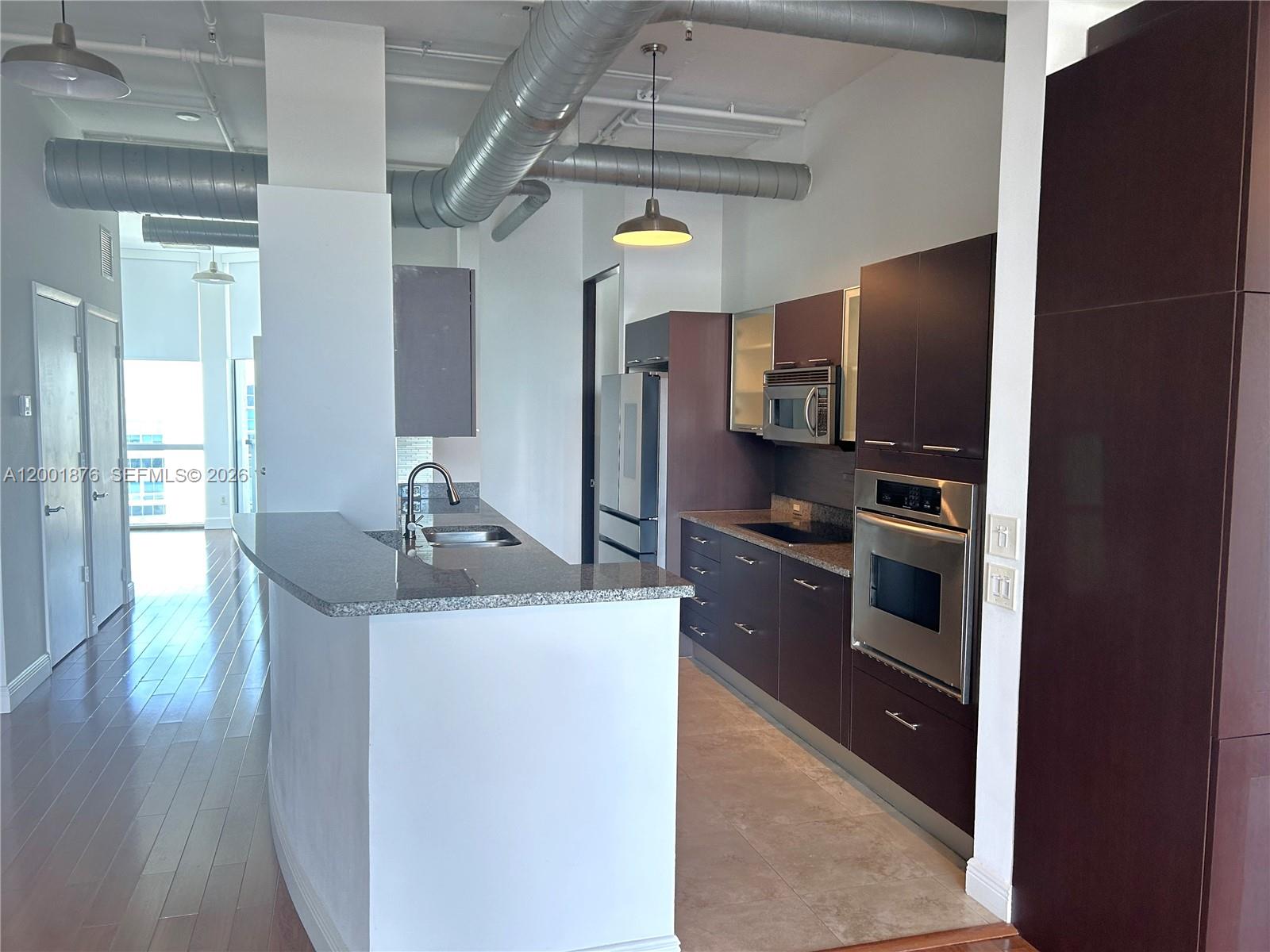 image Uptown Marina Lofts4